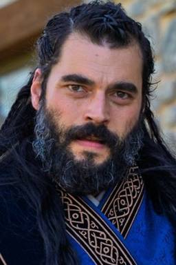 Akın Akınözü