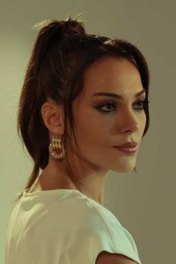 Tuvana Türkay