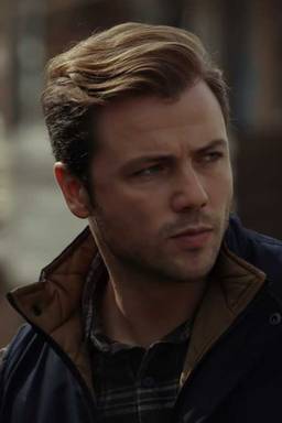 Tolga Sarıtaş